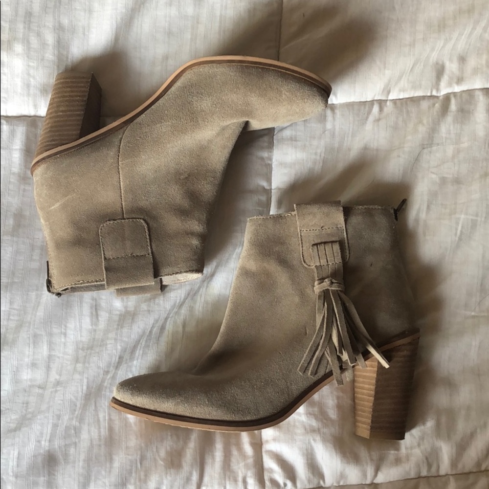 Seychelles tassel booties